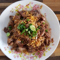 เครื่องในไก่ทอดกระเทียม