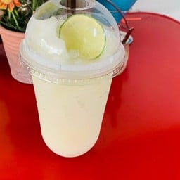 สถานีเส้น( ก๋วยเตี๋ยวเย็นตาโฟ น้ำเงี้ยว ข้าวซอย ต้มยำ)