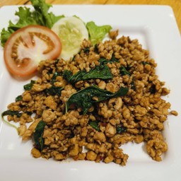 กะเพราหมูสับกับข้าว