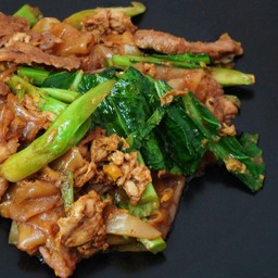 ผัดซีอิ๊วหมูสับ