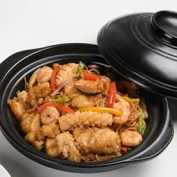 บะหมี่ ผัดทะเลหม้อดินสไตล์ฮกเกี้ยน (M)
