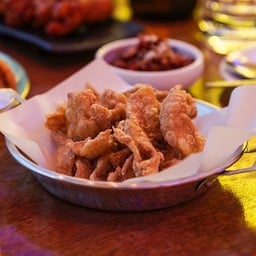 หนังไก่กรอบ