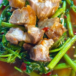 ผัดผักบุ้ง