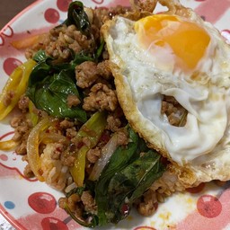 มุมอร่อย อาหารตามสั่ง ส้มตำ ยำแซ่บ