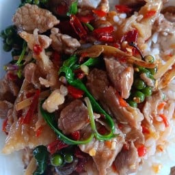 เฮียอ้วนอาหารตามสั่ง