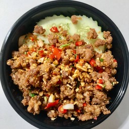 หมูสับคั่วพริกเกลือราดข้าว