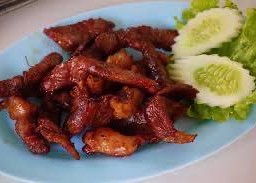 เนื้อ(วัว)ทอดแดดเดียว