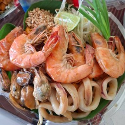 ผัดไทยทะเลพิเศษ