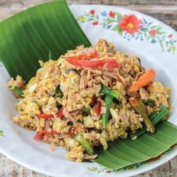 จิ้นส้มผัดไข่