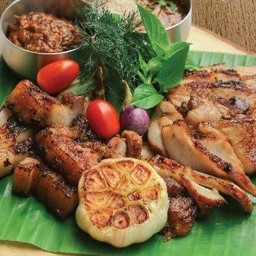 รวมย่างหมูสองจิ้ม