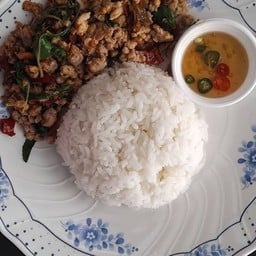 กะเพราหมูสับ