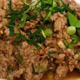 ก้อยเนื้อขมสุก