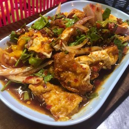 ยำไข่ดาว