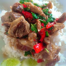 กระเพราเนื้อตุ๋น