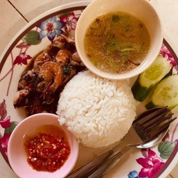 ข้าวผัดพริกทะเล