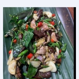 เนื้อแห้งคั่วโหระพา