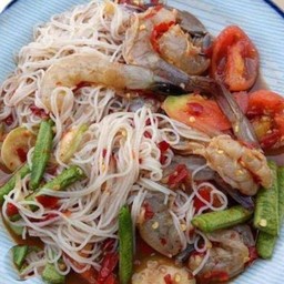 ตำขนมจีนกุ้งสด