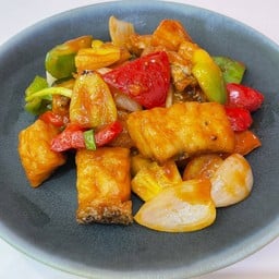 ปลากะพงผัดเปรี้ยวหวาน