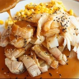 กล้วยปิ้งทรงเครื่องข้าวโพดมะพร้าวงาคั่ว