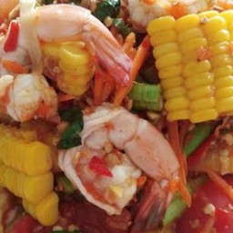 ยำข้าวโพดกุ้งลวกปลาร้า