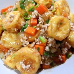 ข้าวผัดเต้าหู้ทรงเครื่องหมูสับ