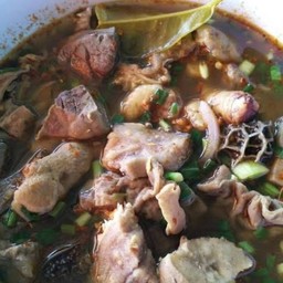 ต้มแซ่บเนื้อ
