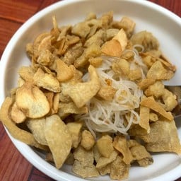 เส้นหมี่ลวก