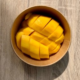 มะม่วงสุก ปอกเปลือก