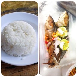 ข้าว+ปลาทูเค็มน้อยพร้อมเครื่องยำ1ตัว