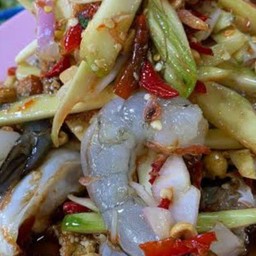 ตำมะม่วงกุ้งสด