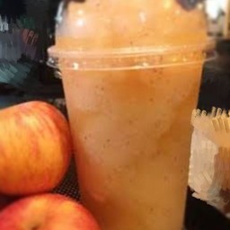แอปเปิ้ลแดงปั่น. Red apple