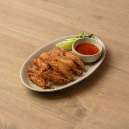 ปีกไก่ทอดน้ำปลา