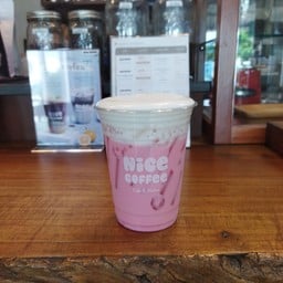 นมสดชมพู เย็น