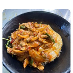 ข้าวไข่ข้นหอยลายผัดพริกเผา