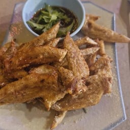 ลาบ วิถีคนดัง หน้าโลตัสพะเยา