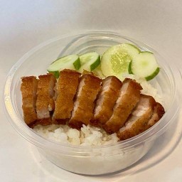 หมูทอดหน้าบ้าน by buatong