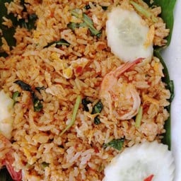 ข้าวผัดต้มยำกุ้ง
