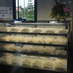 PloenChit Durian & Desserts (สวนทุเรียนเพลินจิต)