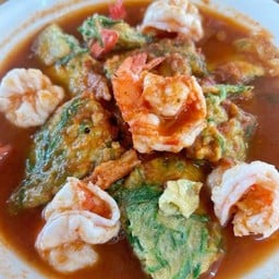 แกงส้มไข่ชะอมกุ้ง