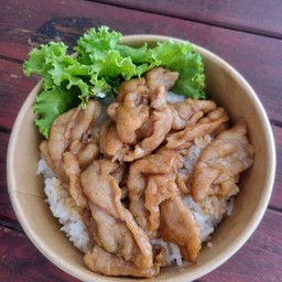 หมูชิ้นผัดซีอิ้ว