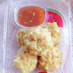 เกี๊ยวต้มหมูเด้ง ขนมปังนึ่งใส้ทะลัก อินทามระ25