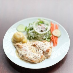 สเต็กไก่ อบชีส