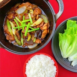 ไก่หม้อไฟผัดแห้ง2 ชุดสำหรับ 1 คน