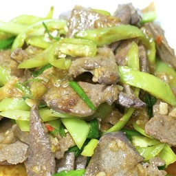 ตับผัดพริกหยวก