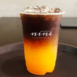 nine coffee & bistro น้ำลัด
