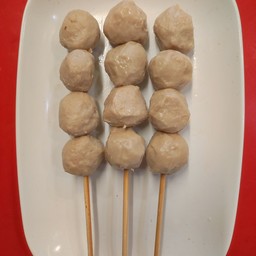 ลูกชิ้นเนื้อปิ้งย่าง