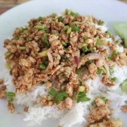 ข้าวลาบไก่