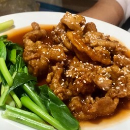 ไก่ซอสแดง