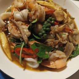 ข้าว+ผัดฉ่าทะเล