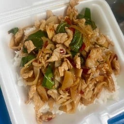 🌶️กะเพราพริกแห้ง/ขนมปังแลบลิ้นครูต้อย🍞